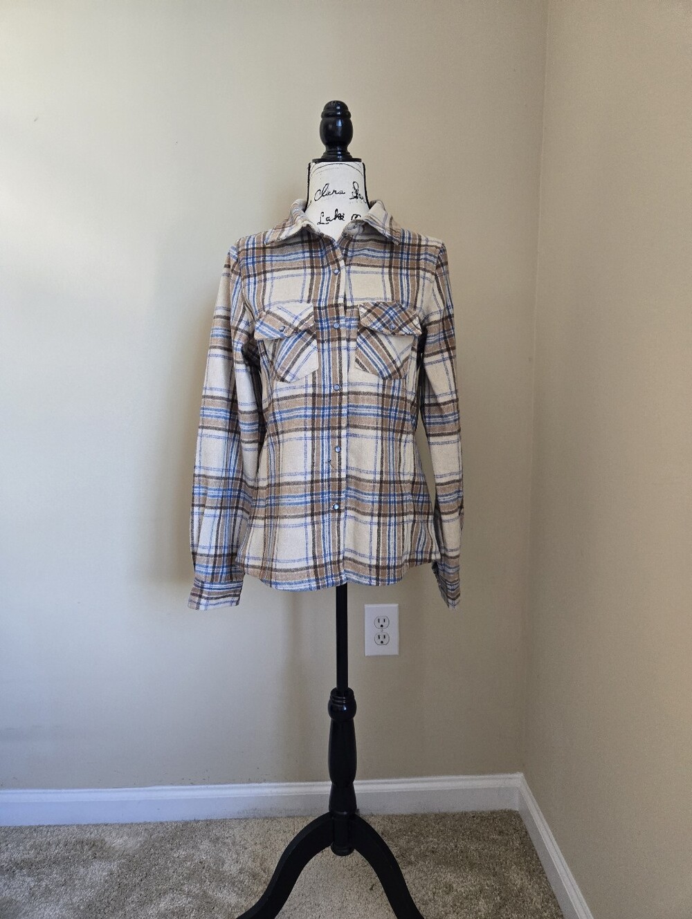 Outback Trading Co Mariah Shirt Womens M Flannel Snap Button